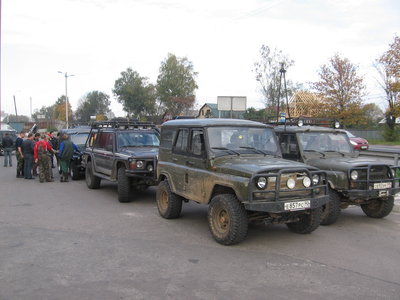 Мы с Джоней возглавляем колонну )))